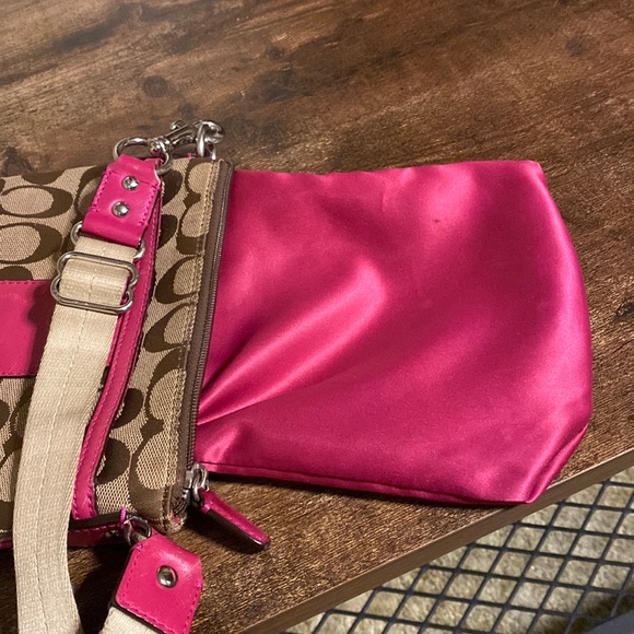 Authentic Coach Legacy Signature Stripe Swingpack Crossbody Bag Khaki Pink - Picture 13 of 17